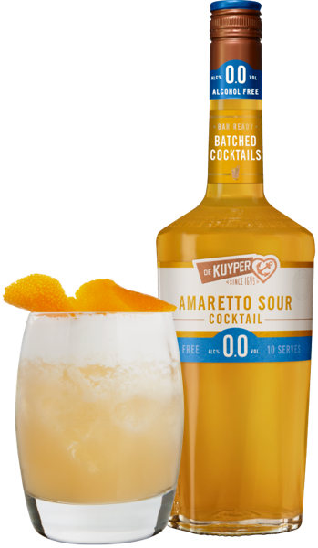 De Kuyper Amaretto Sour 0.0 cocktail 1L_serve